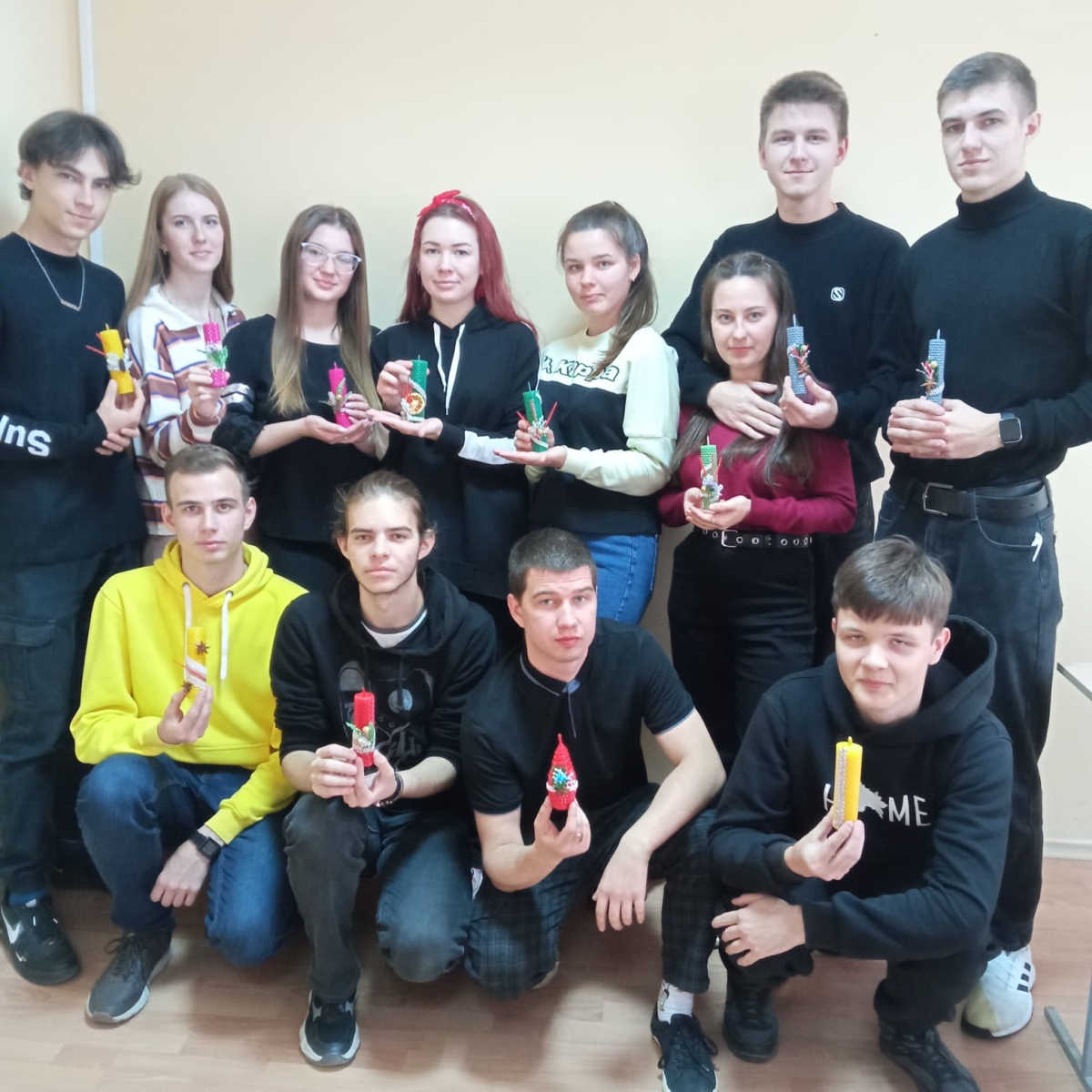 2022.11.30 свечи из вощины 3.jpg