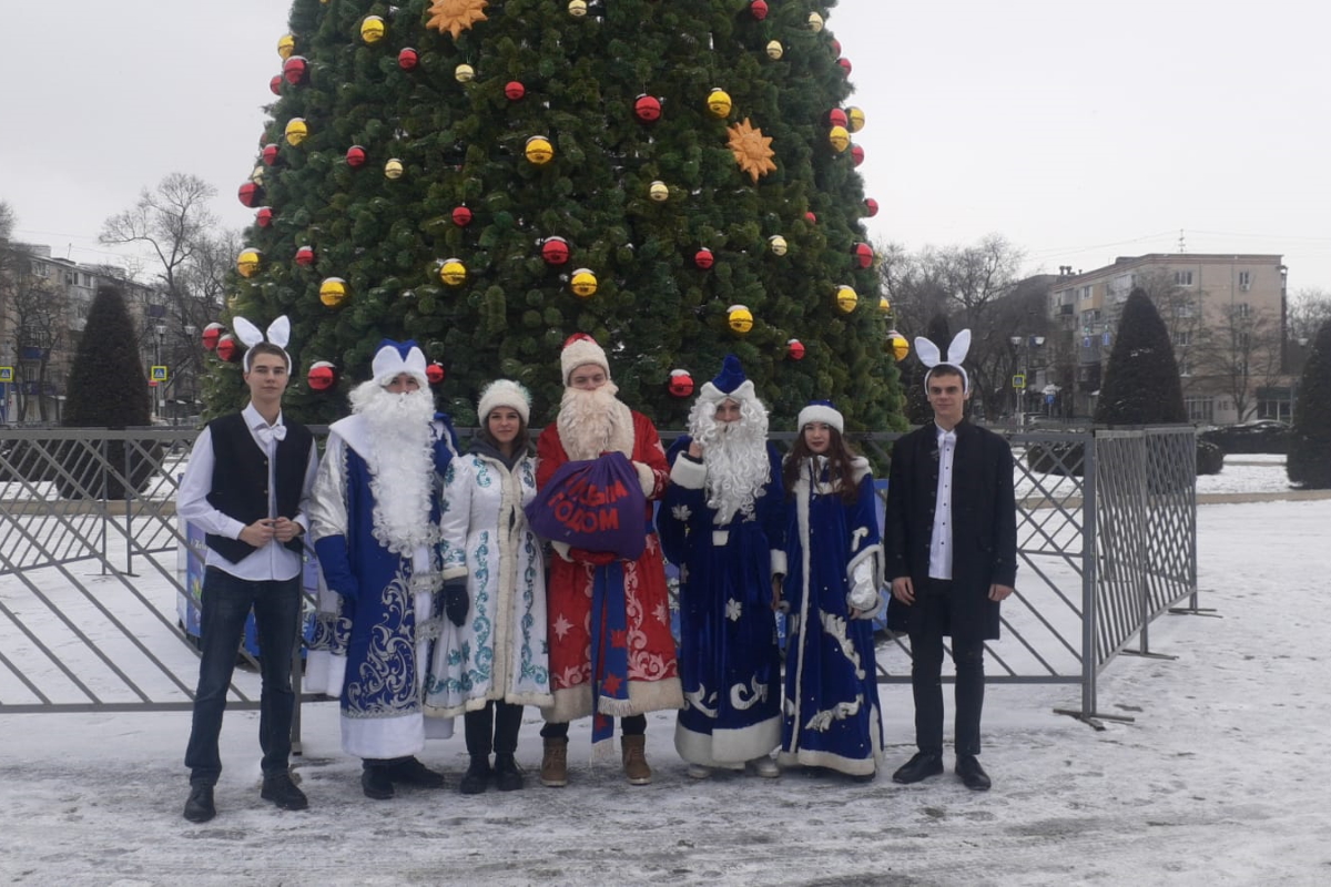 2021.12.27 нг в каждый двор 2