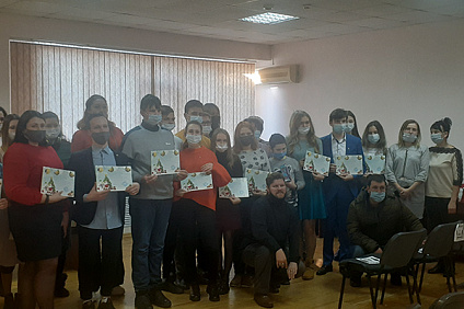 Волонтерам НТИ вручили благодарности Первого городского благотворительного общества